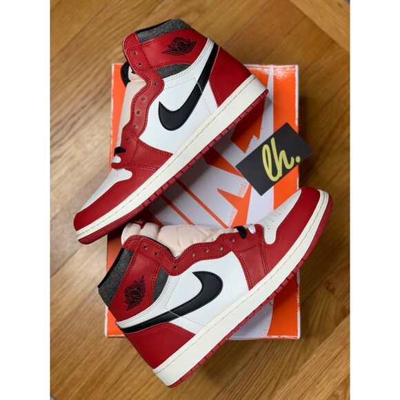Size 10 Air Jordan 1 Retro High OG “Chicago Lost & Found” Basketball Sneakers - Picture 6 of 6